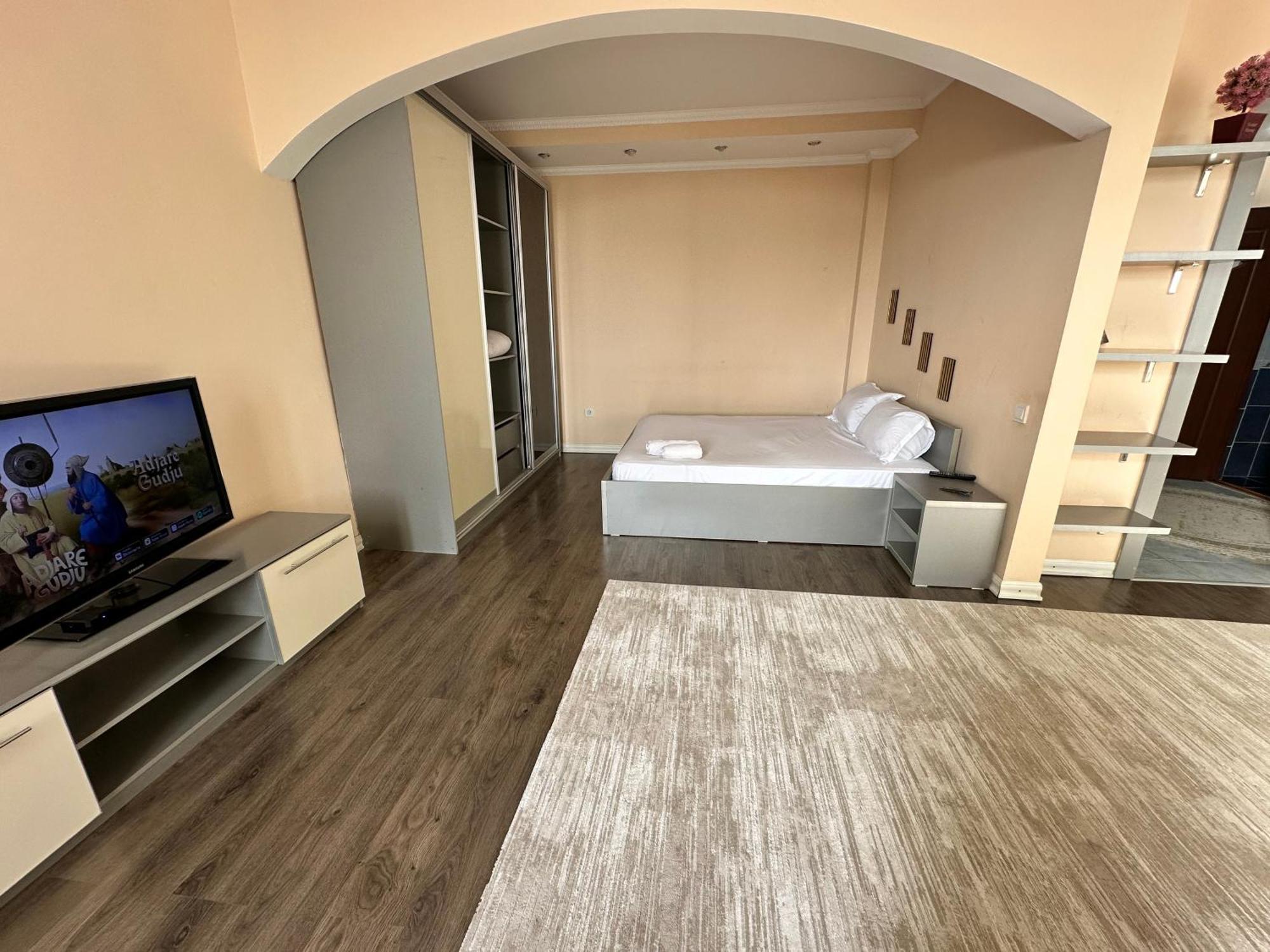 B&B Apart Atyraū Exteriör bild